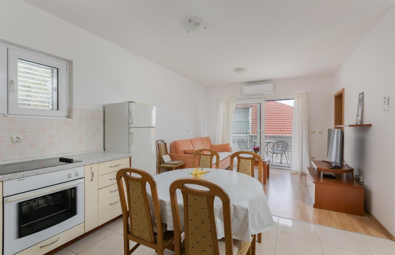 Apartman Mar18 Makarska Exterior photo